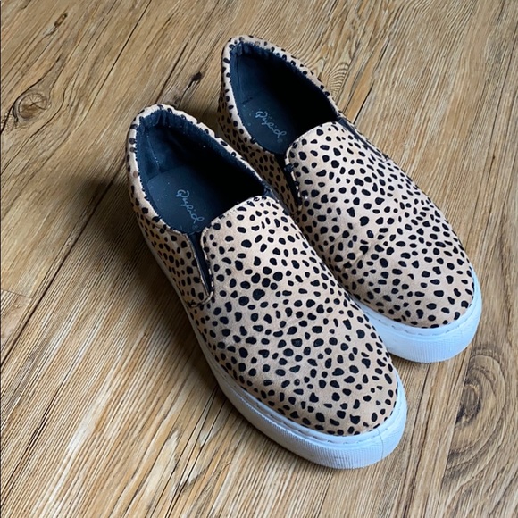 Qupid Shoes - Cheetah Platform Sneakers